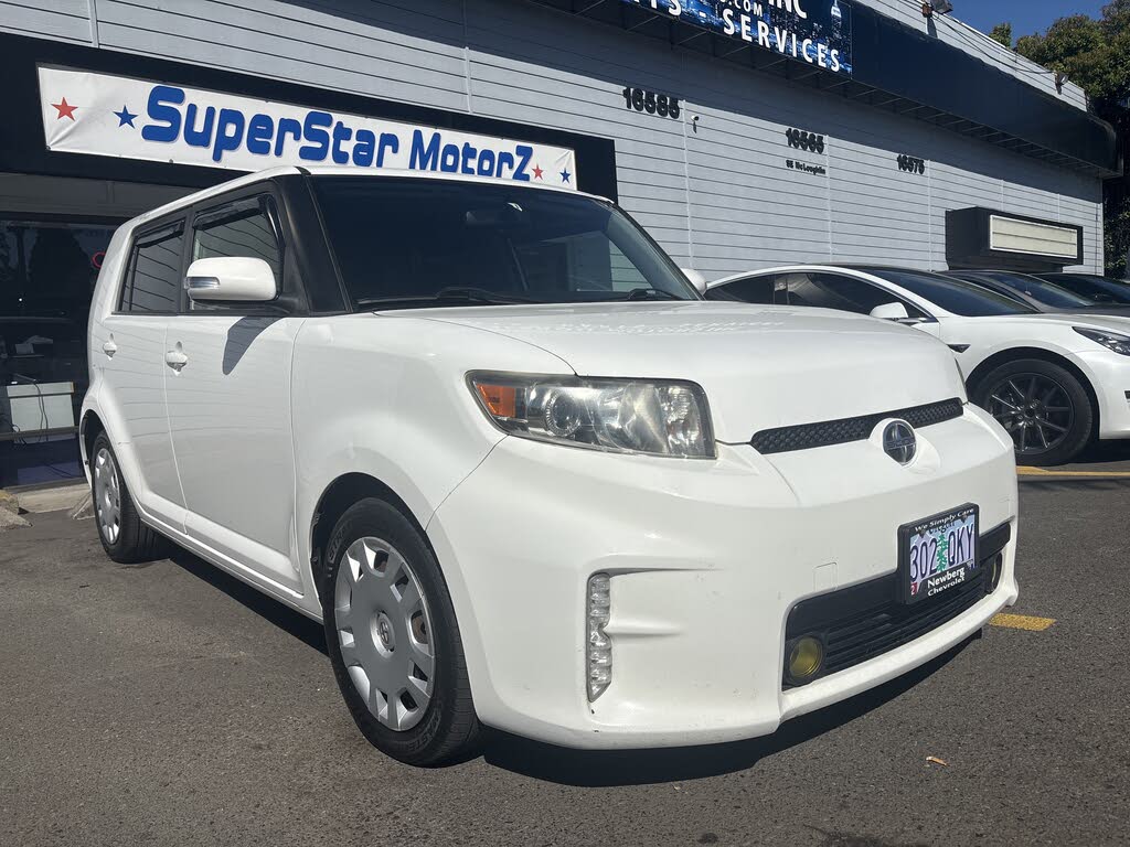 2014 Scion xB Base