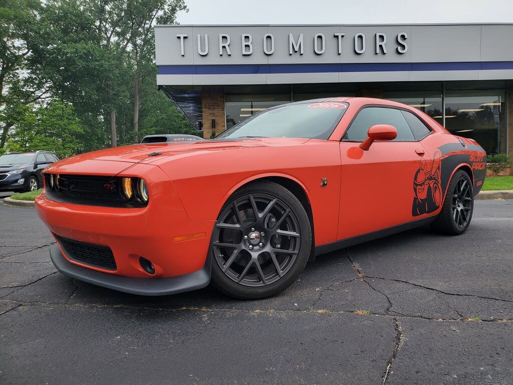 2016 Dodge Challenger 392 Hemi Scat Pack Shaker RWD