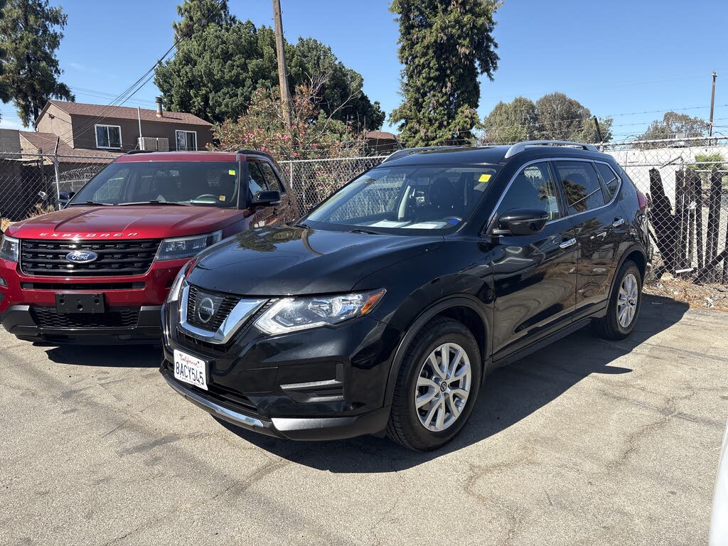 2017 Nissan Rogue SV FWD