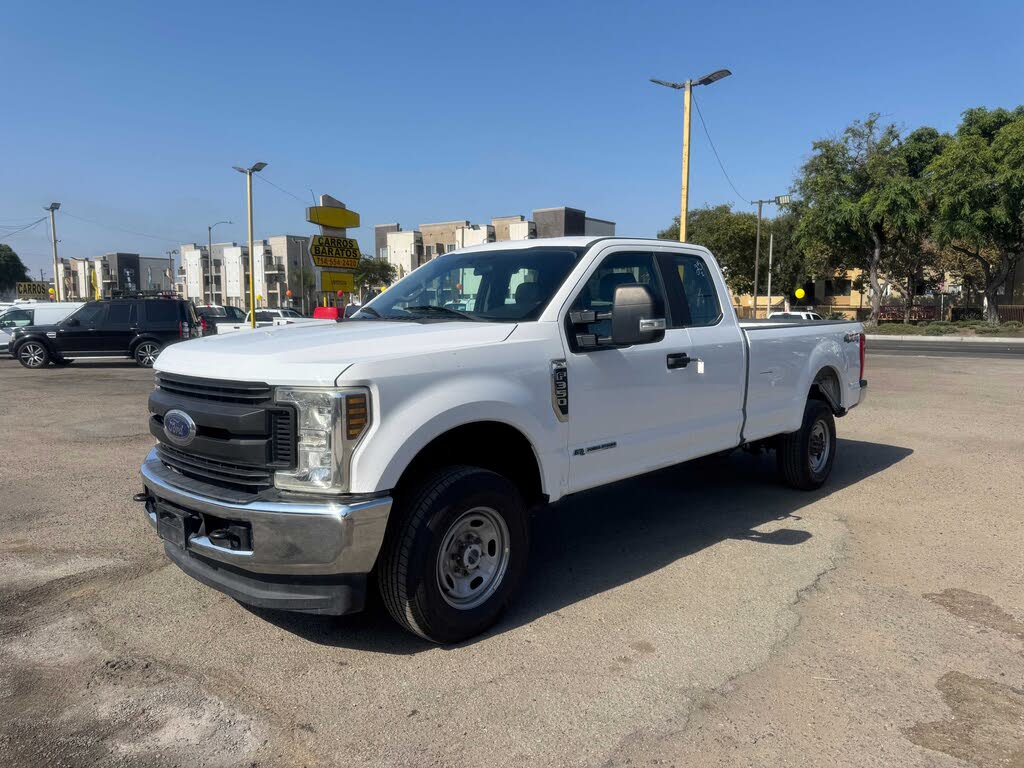 2018 Ford F-350 Super Duty XL SuperCab LB 4WD