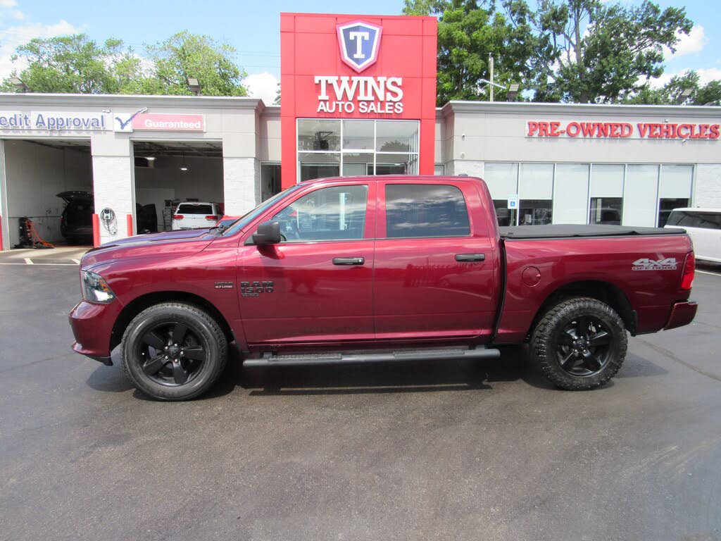 2019 RAM 1500 Classic Express Crew Cab 4WD