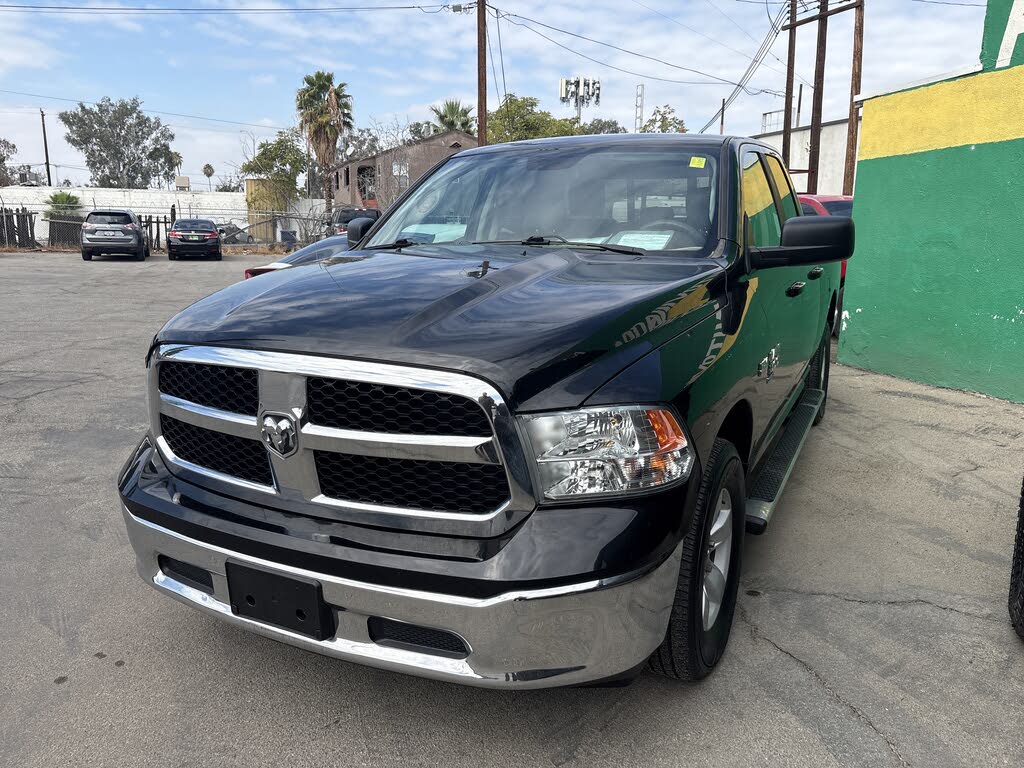 2019 RAM 1500 Classic SLT Quad Cab 4WD