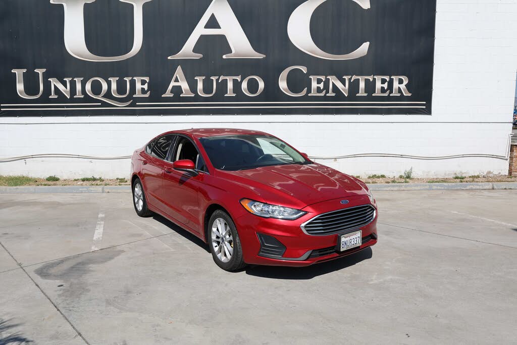 2020 Ford Fusion SE FWD