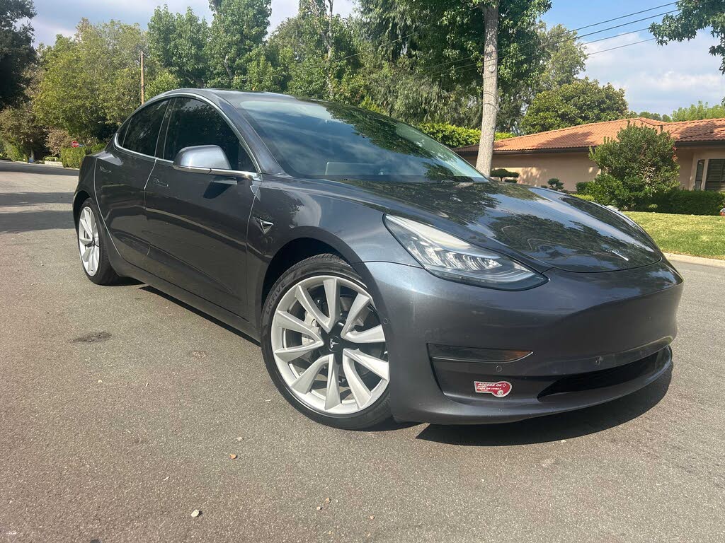 2020 Tesla Model 3 Standard Range Plus RWD