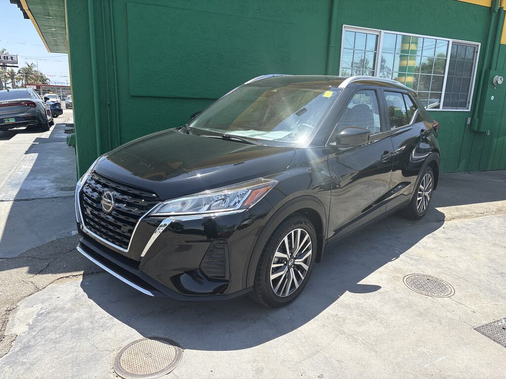 2021 Nissan Kicks SV FWD