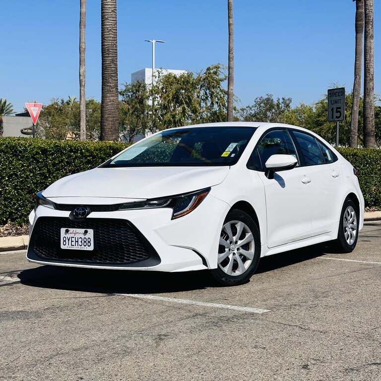 2022 Toyota Corolla LE FWD