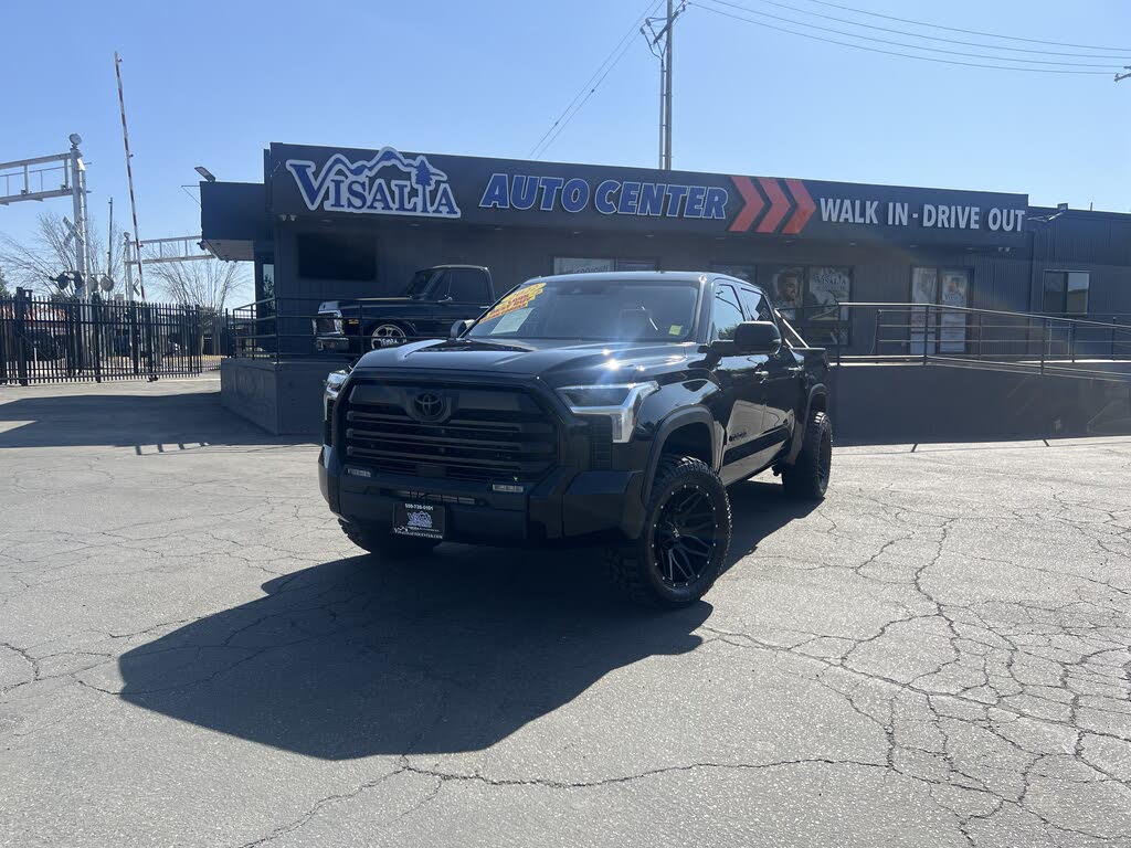 2022 Toyota Tundra SR5 CrewMax Cab RWD