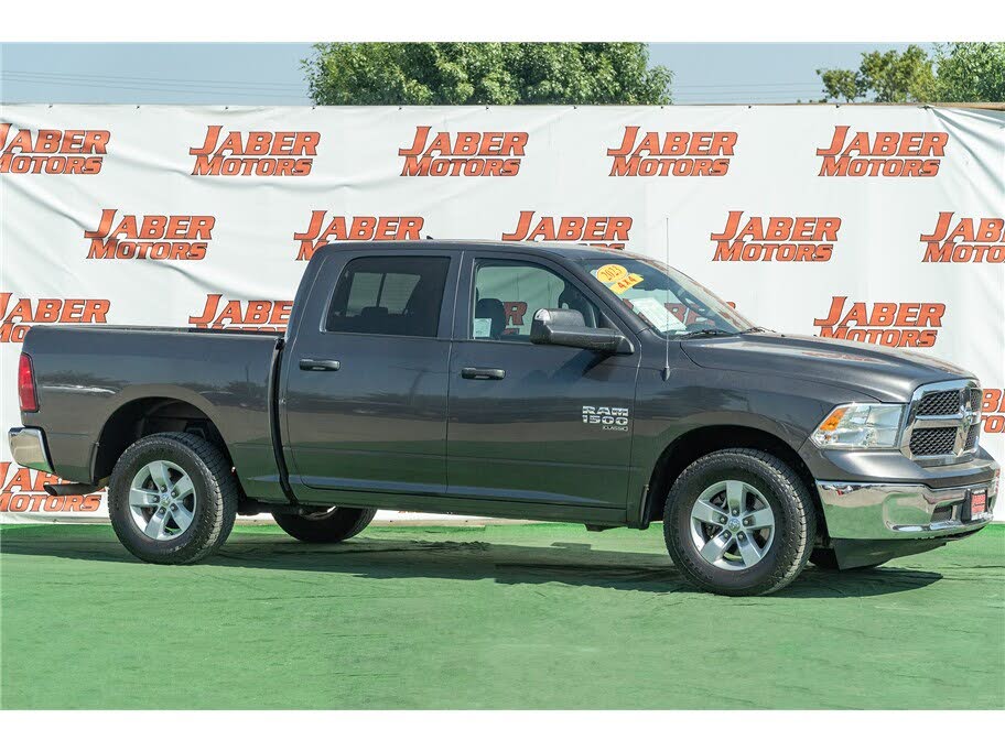 2023 RAM 1500 Classic SLT Crew Cab 4WD