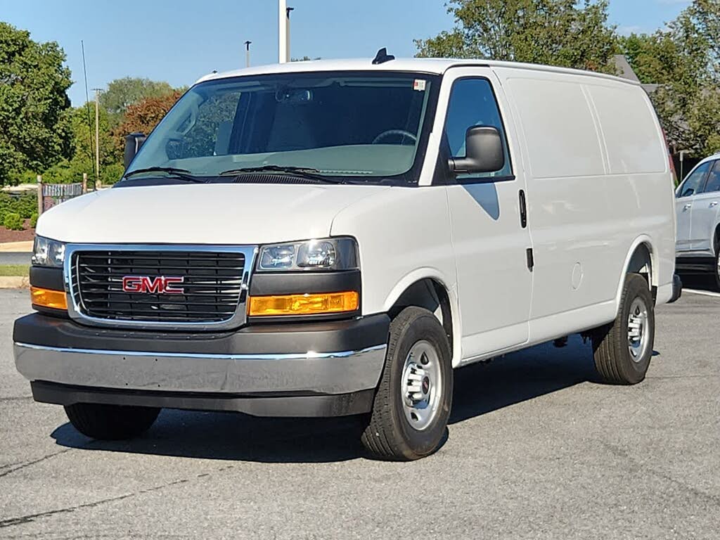 2025 GMC Savana Cargo 2500 RWD