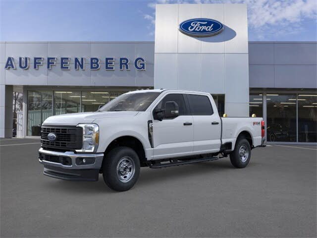 2026 Ford F-250 Super Duty XL Crew Cab 4WD