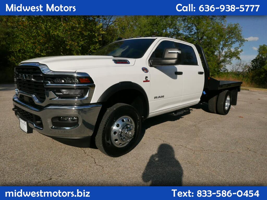 2025 RAM 3500 Chassis Big Horn Crew Cab LB DRW 4WD