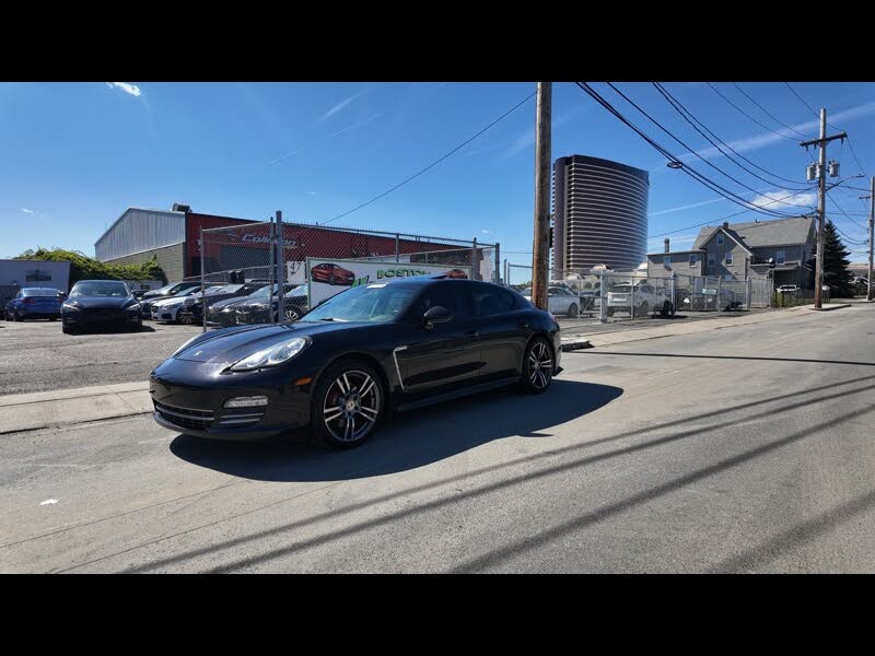 2013 Porsche Panamera 4