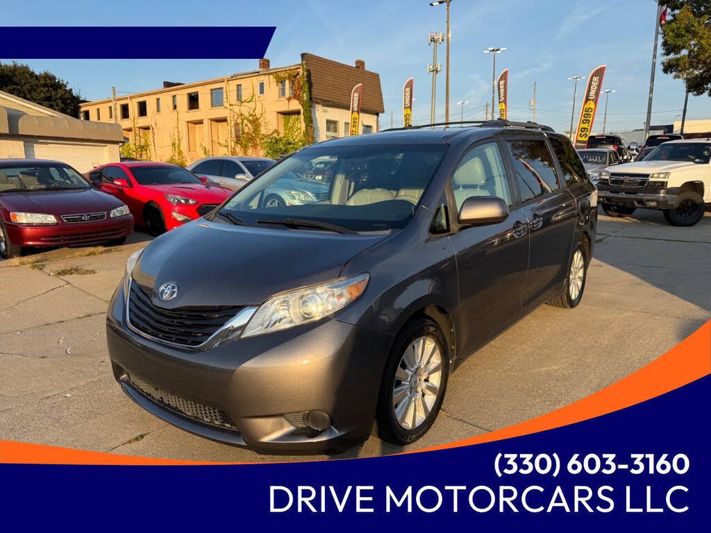 2011 Toyota Sienna LE 7-Passenger V6 AWD