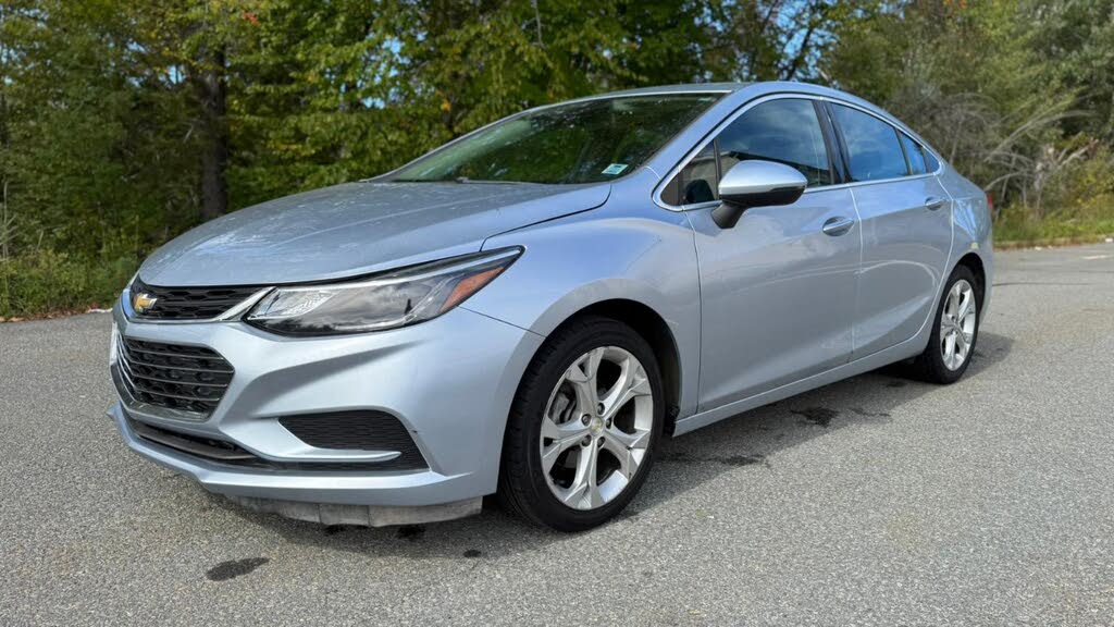 Chevrolet Cruze Premier Sedan FWD 2017