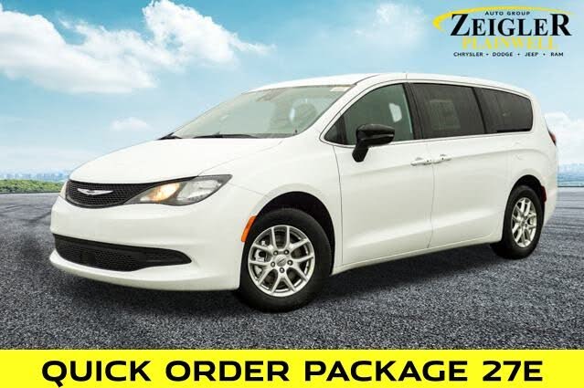 2026 Chrysler Voyager LX FWD