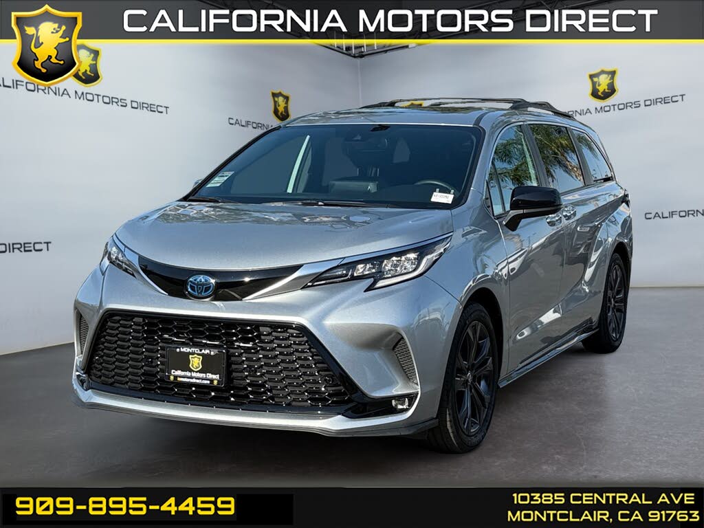2022 Toyota Sienna XSE 7-Passenger FWD
