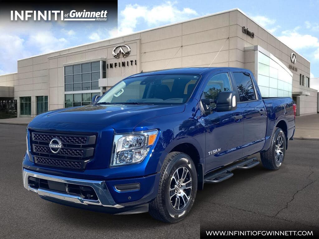 2024 Nissan Titan SV Crew Cab RWD