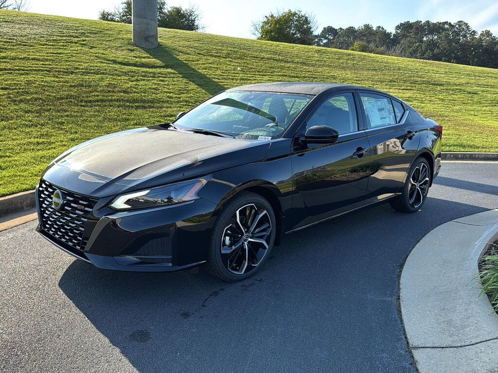 2025 Nissan Altima 2.5 SR FWD