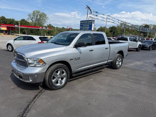 2018 RAM 1500 SLT Crew Cab 4WD