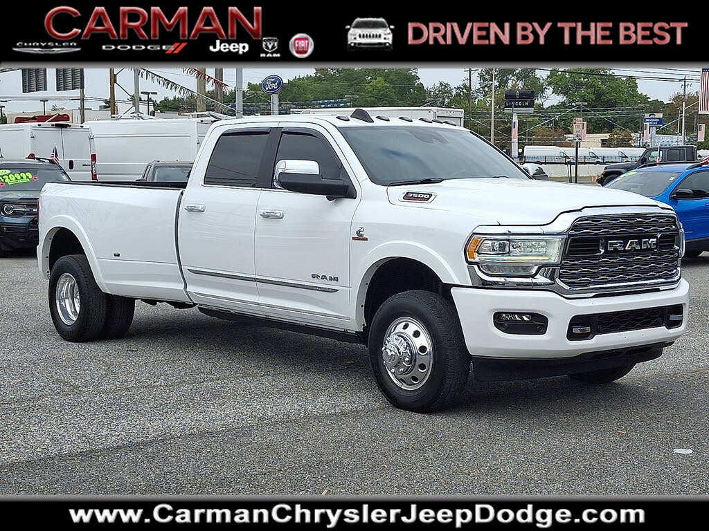 2022 RAM 3500 Limited Crew Cab LB DRW 4WD
