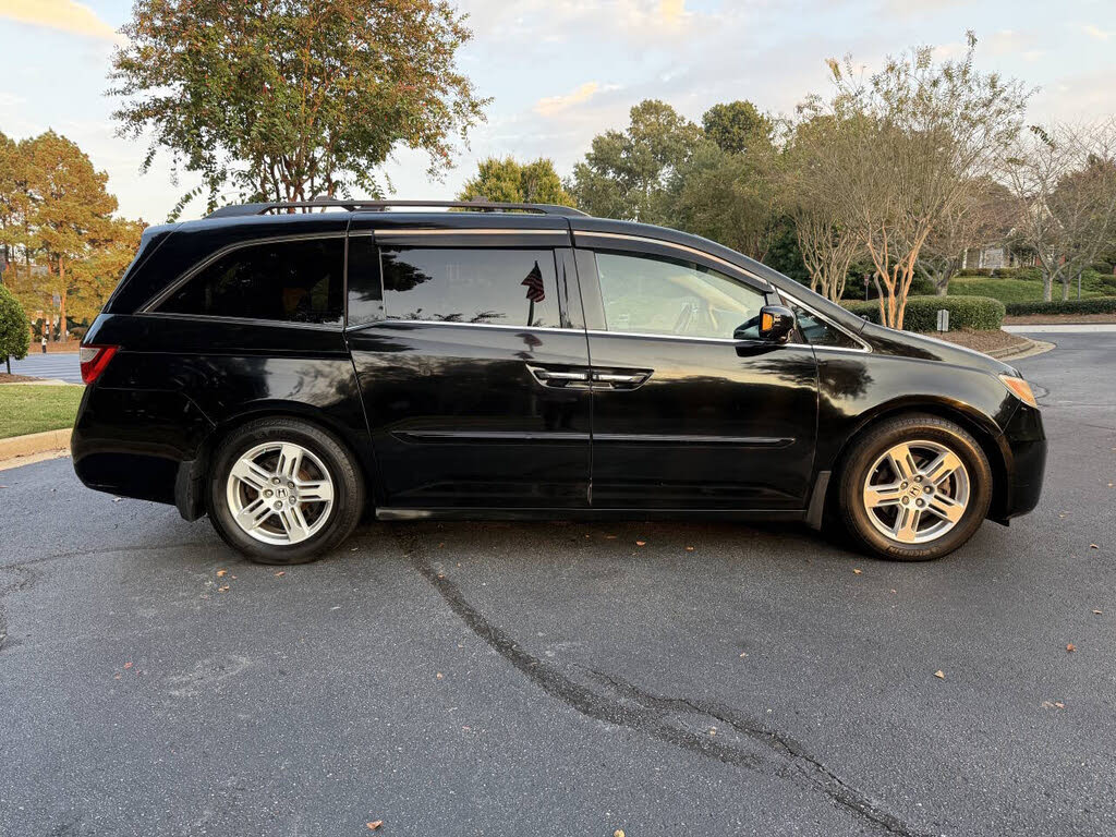 2012 Honda Odyssey Touring Elite FWD
