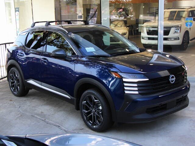 2025 Nissan Kicks SR AWD