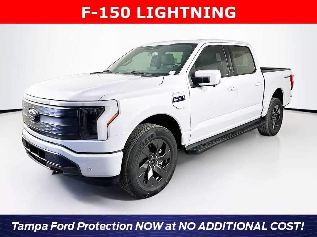 2025 Ford F-150 Lightning Lariat SuperCrew AWD