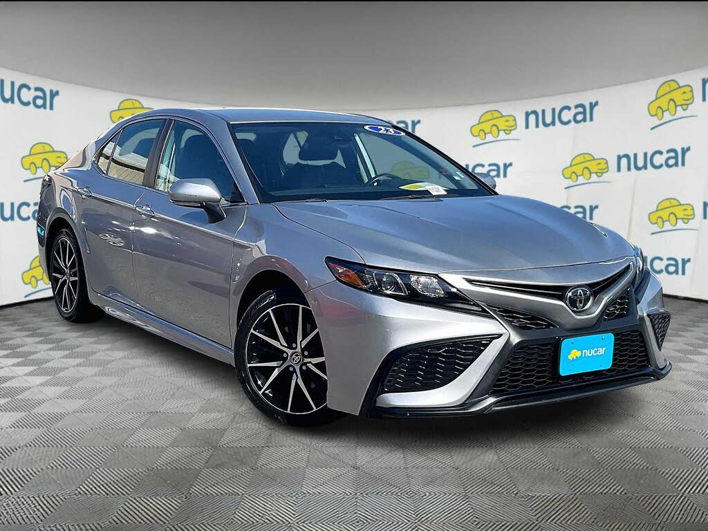 2023 Toyota Camry SE FWD