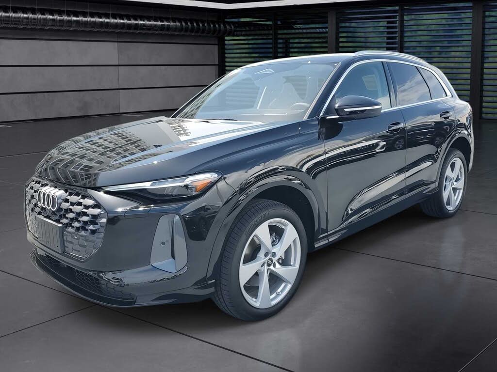 2025 Audi Q5 quattro Premium Plus 40 TFSI