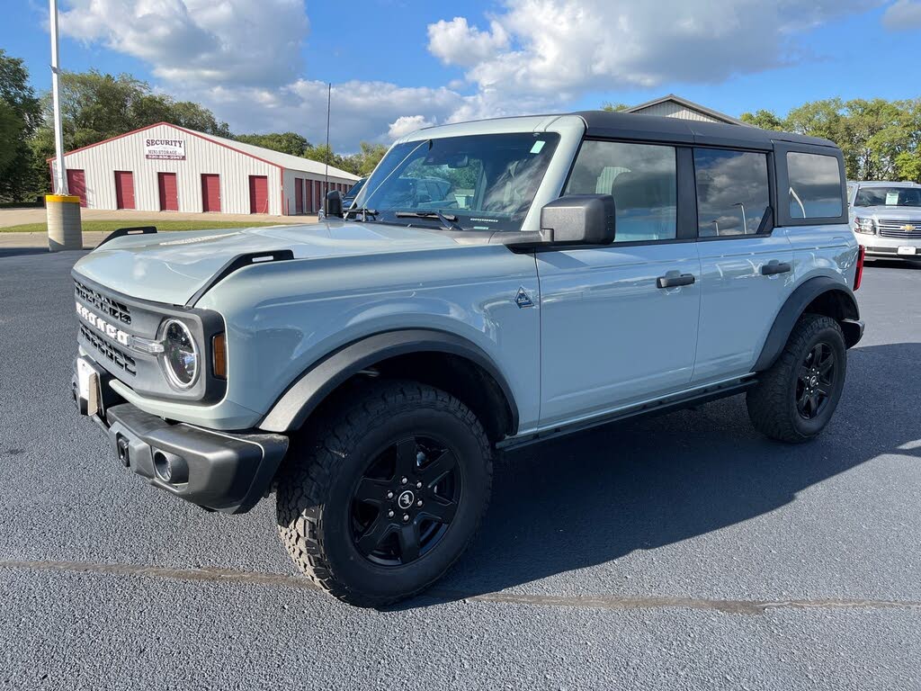 2023 Ford Bronco Black Diamond Advanced 4-Door 4WD