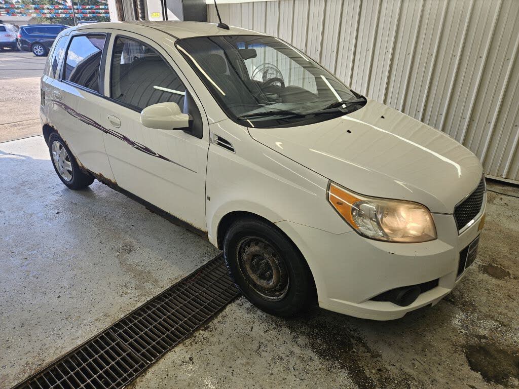 2009 Chevrolet Aveo 5 LS Hatchback FWD