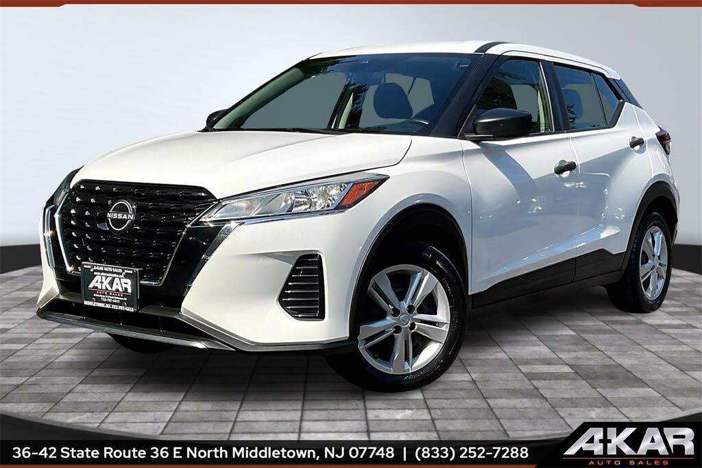 2022 Nissan Kicks S FWD