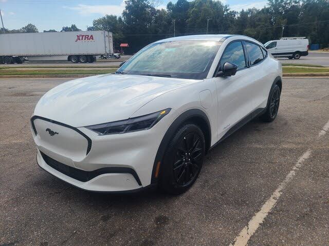 2025 Ford Mustang Mach-E Select RWD