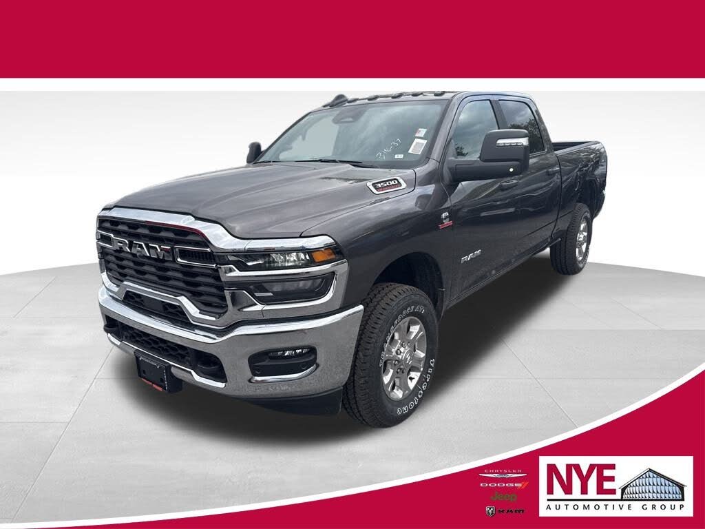 2025 RAM 3500 Big Horn Crew Cab 4WD