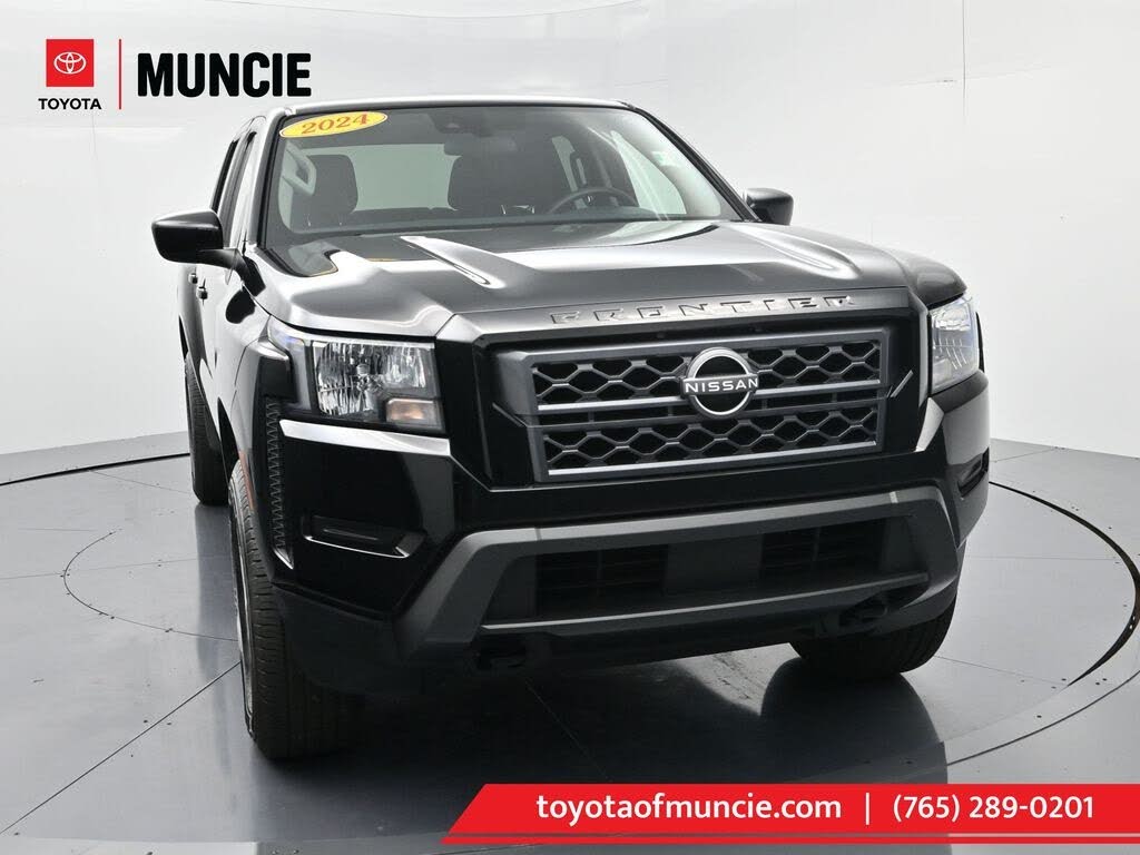 2024 Nissan Frontier SV Crew Cab 4WD