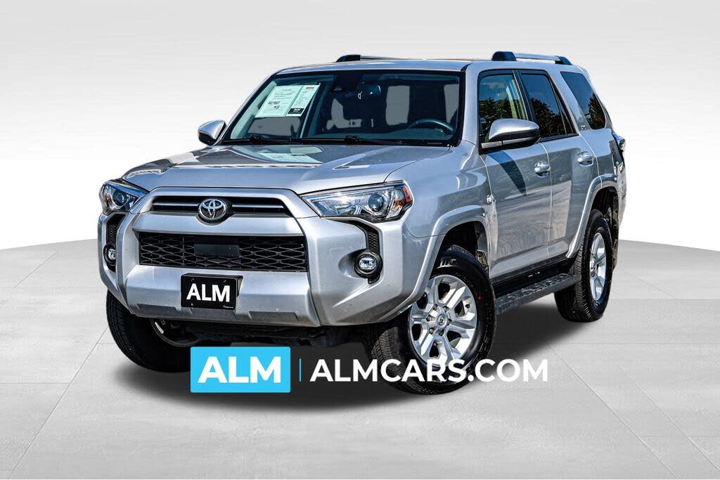 2024 Toyota 4Runner SR5 4WD