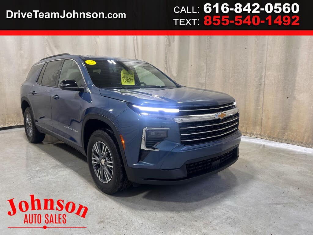 2025 Chevrolet Traverse LT FWD