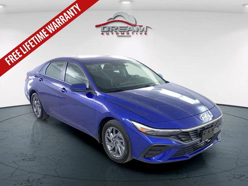 2024 Hyundai Elantra SEL FWD