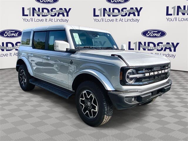 2025 Ford Bronco Outer Banks 4-Door 4WD