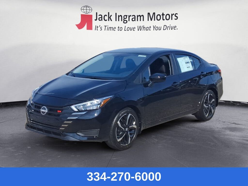 2025 Nissan Versa SR FWD