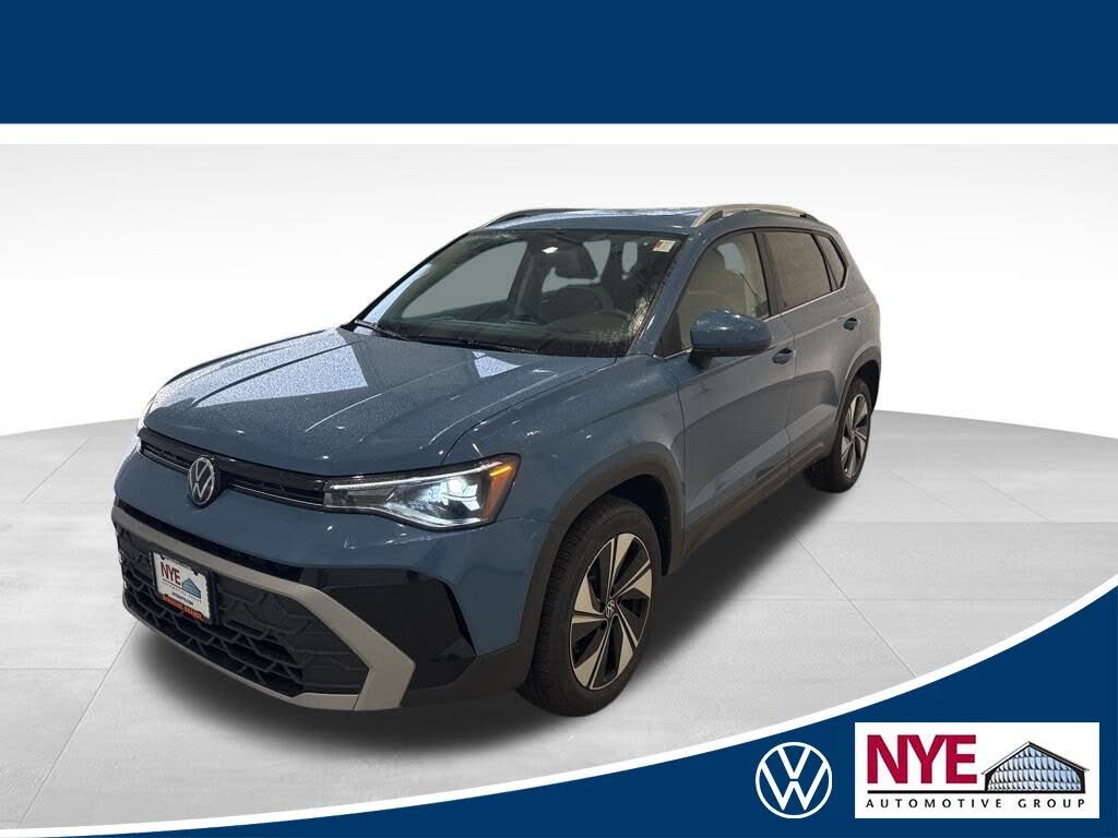 2025 Volkswagen Taos SE 4Motion