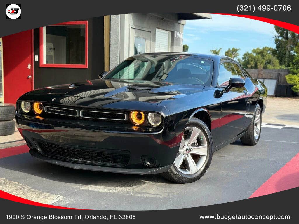 2016 Dodge Challenger SXT RWD
