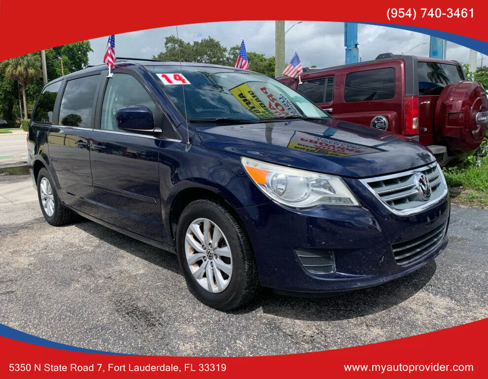 2014 Volkswagen Routan SE