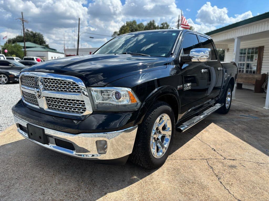 2013 RAM 1500 Laramie Crew Cab RWD