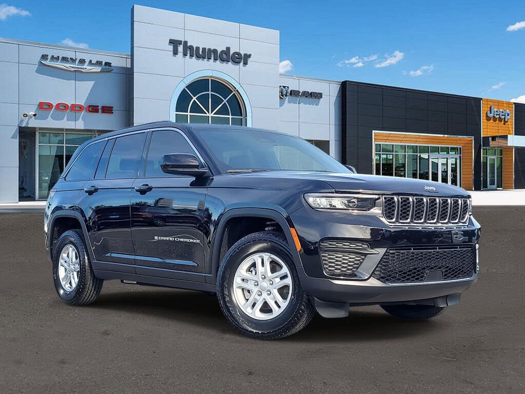 2025 Jeep Grand Cherokee Laredo 4WD