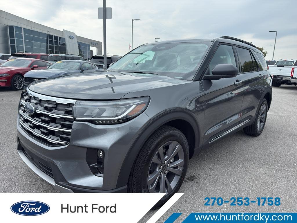 2025 Ford Explorer Active AWD