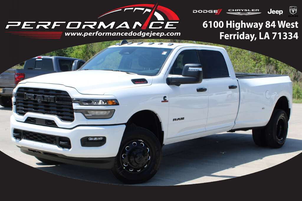 2025 RAM 3500 Big Horn Crew Cab LB DRW 4WD