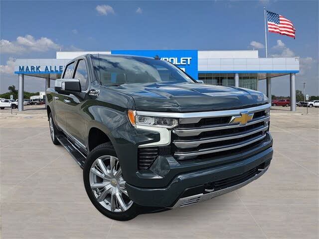 2026 Chevrolet Silverado 1500 High Country Crew Cab 4WD