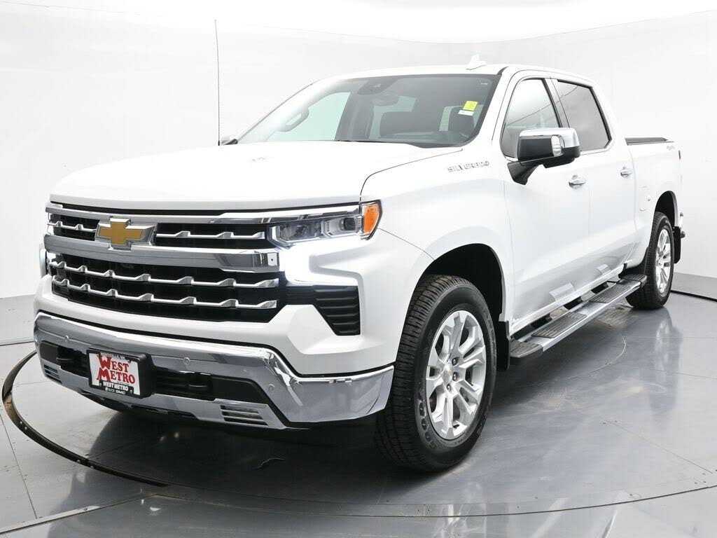 2022 Chevrolet Silverado 1500 LTZ Crew Cab 4WD