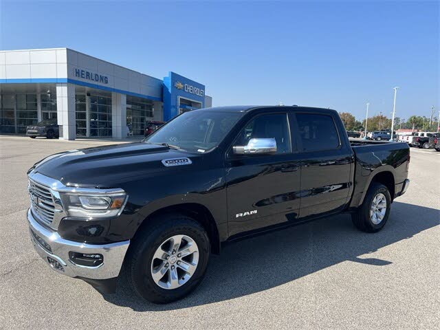 2024 RAM 1500 Laramie Crew Cab 4WD